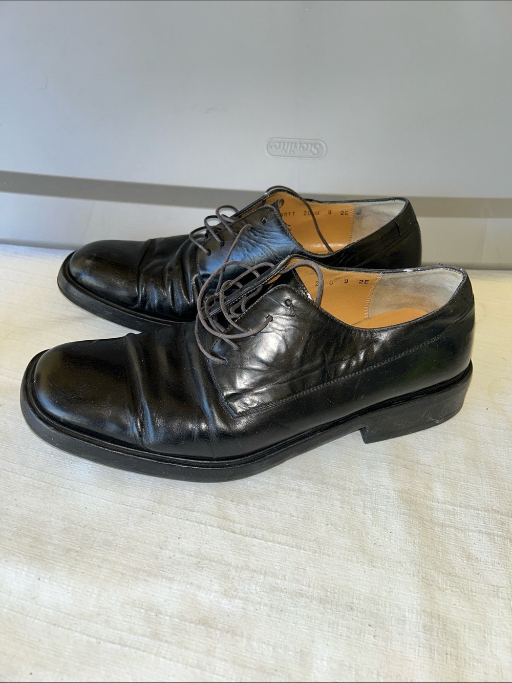 Salvatore Ferragamo Classic Black Leather Men's Lace-Up Dress Shoes